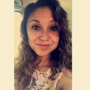 Meet your Posher, Cortney